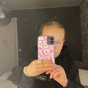 Jag säljer de för de aldrig kommer till användning har andhämtning den typ 3 gånger!💕 - Jag säljer ett mobilskal som💕💕