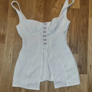 Linne, vit, stl38 - Vitt linne från asos, stl38