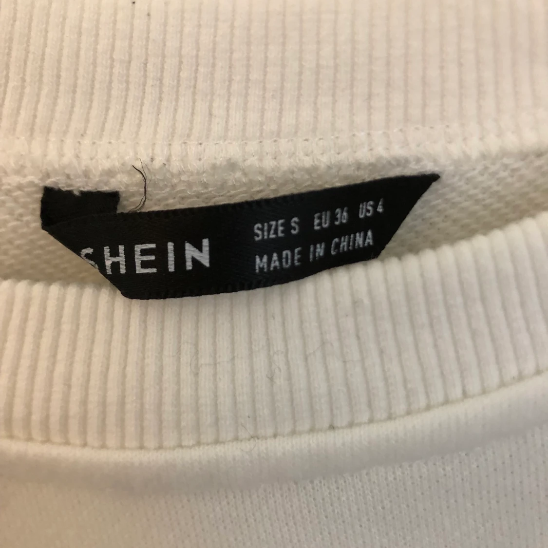 Croppad tröja  - 91