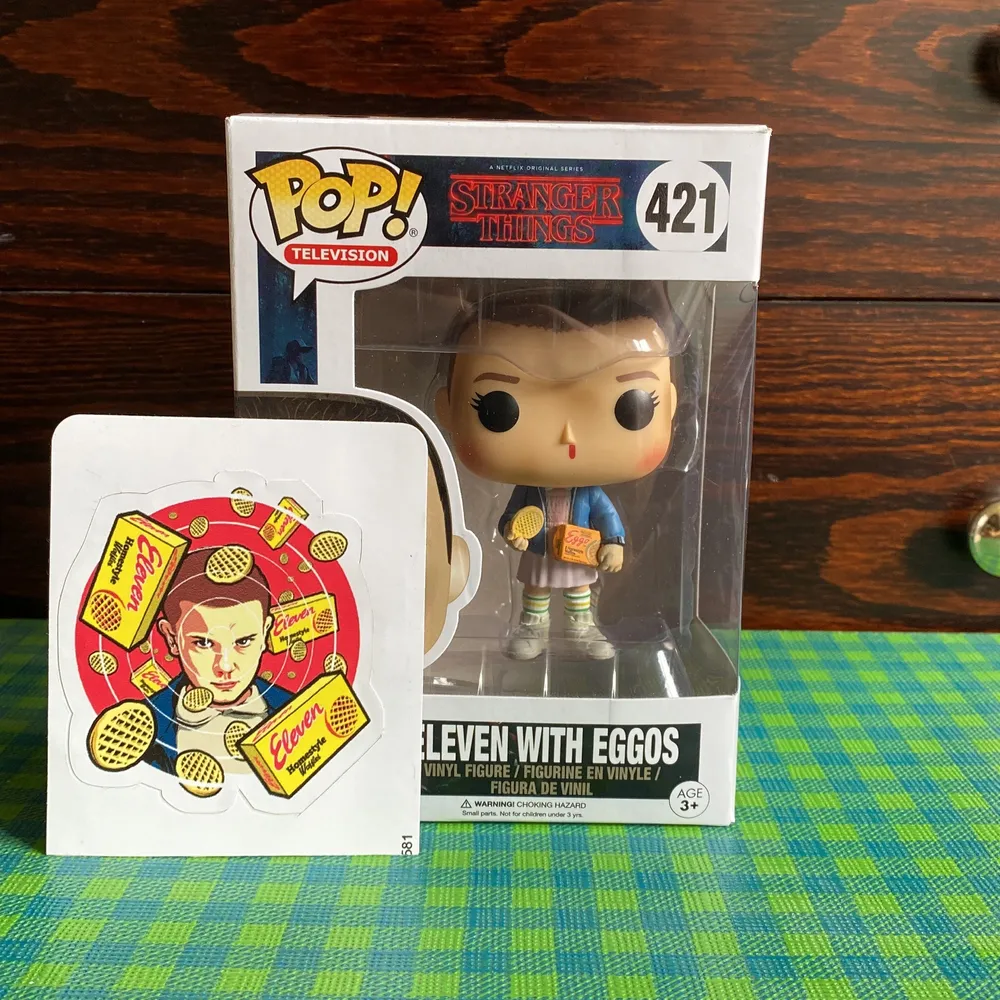 Äkta Eleven with Eggos Funko Pop vinyldocka i orginalbox. Högt älskad under mina fandom-dagar, nu hoppas jag den kan hitta ett nytt hem. Dockan är i väldigt bra skick. Klistermärke ingår!   Köparen står för frakt. Övrigt.