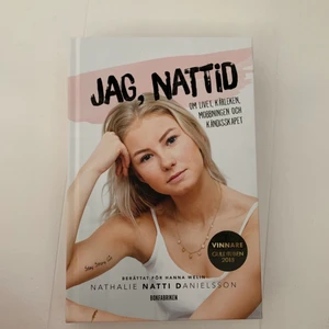 Bok Nattid - Säljer nu min signerade bok av Nattid. Hör av er vid intresse.💗