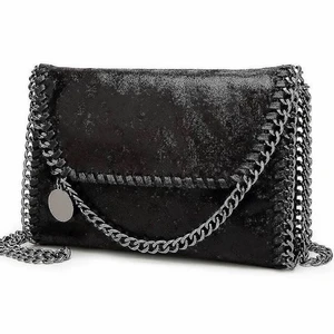 Stella McCartney liknande väska - Säljer Stella  McCartney liknande väska! Nästan oanvänd o man får plats med mycket i den! Köpt för lite över 400 kr💗Hör av dig vid intresse! (Är tyvärr inte hemma just nu, därav lånade bilder!) (Kommer hem om 1,5 vecka o då lägger jag upp mina bilder)