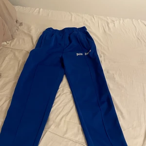 Palm Angels byxor - Ett par Palm byxor i gott skick och knappt använda.