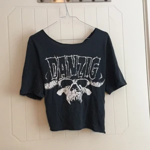  - Säljer för att jag aldrig använder den längre.  Köparen står för frakten.  Betalning sker via 