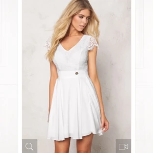  - Jättefin klänning, använd endast EN gång på studenten 2017. 