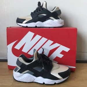  - Helt nya Nike huarache run. 