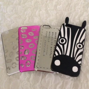  - Skal från Marc by Marc Jacobs. 