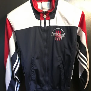 Adidas tröja  - Adidas tröja från 1900 talet 