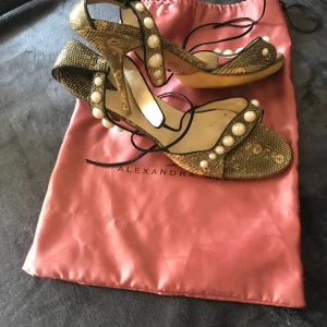 High heels Alexandra Neel - Used once 