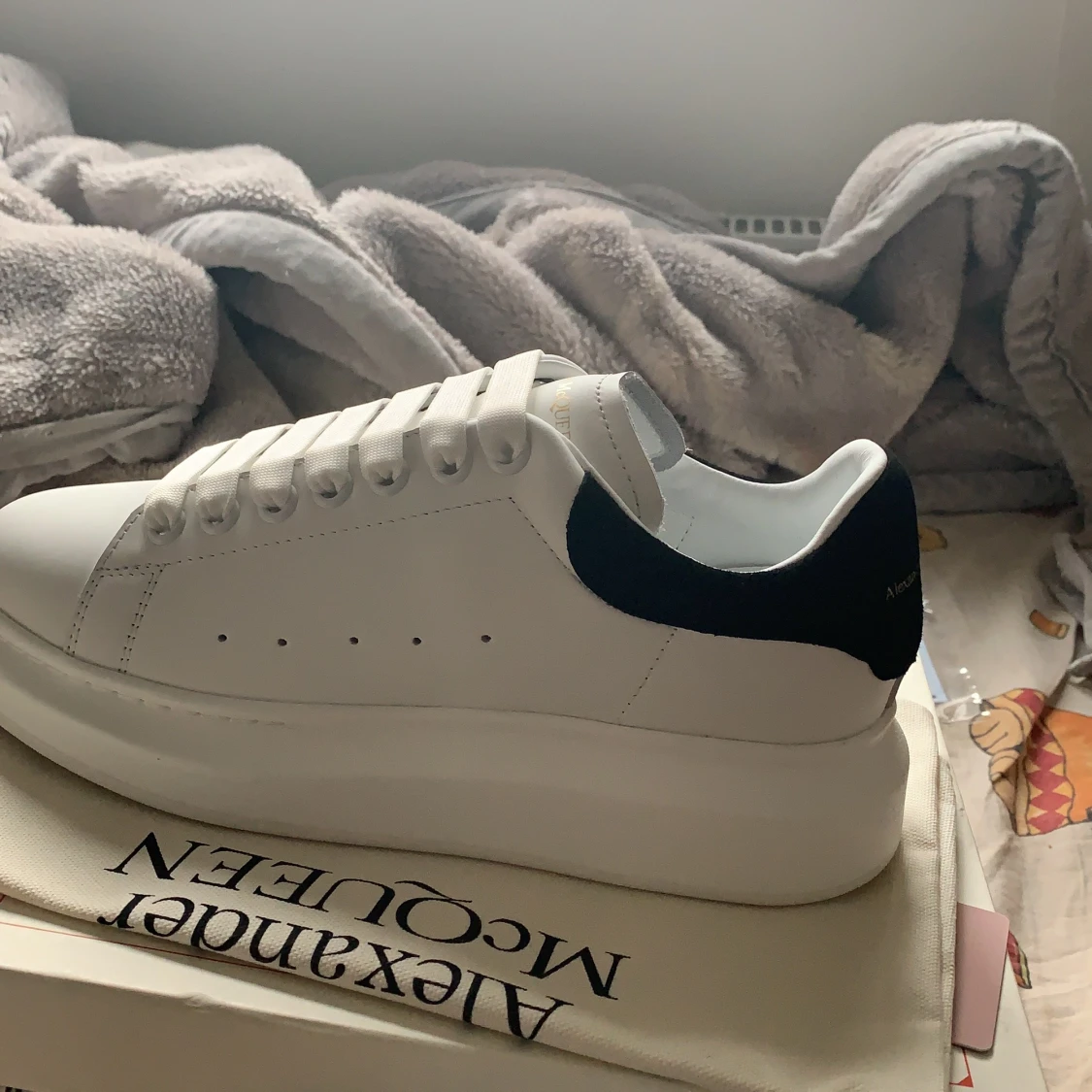 Alexander McQueen skor - 91