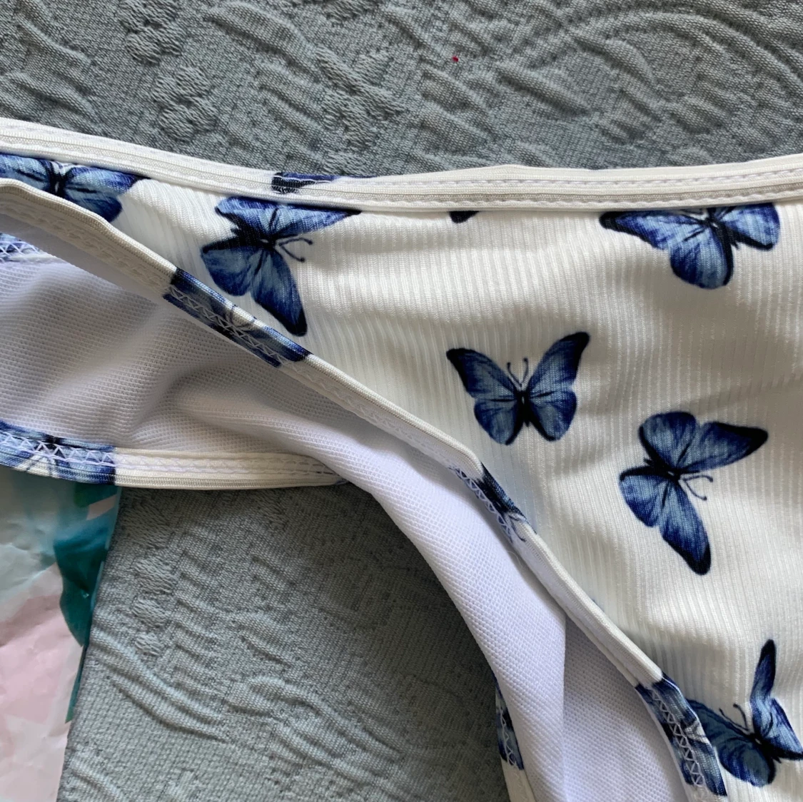 Aldrig använd bikiniunderdel  - 91