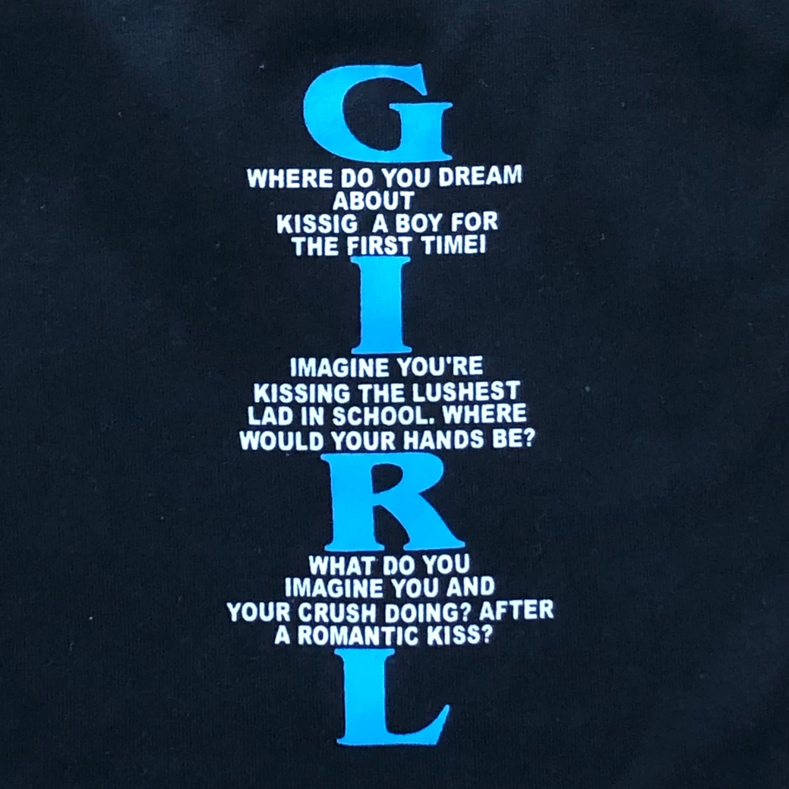 Svart linne med text-tryck - 90