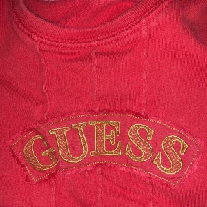 Vintage Guess linne - Super coolt linne från guess, stretchigt material! Kontakta mig om du är intresserad❤️