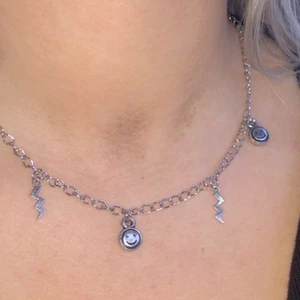 Halsband  - 70kr inkld frakt. Vid frågor eller funderingar är det bara att kontakta mig💓⭐️