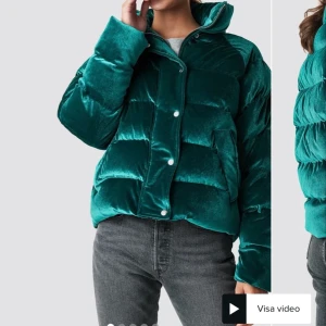 JACKA - !!Säljer denna jacka från nakd som jag använt ett fåtal gånger!! Storlek 36, nypris 999kr säljer för 250kr inklusive frakt 😊💕