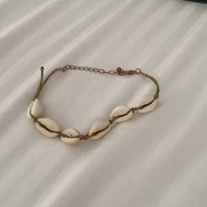 Armband  - Armband med snäckor ✨bud från 30✨