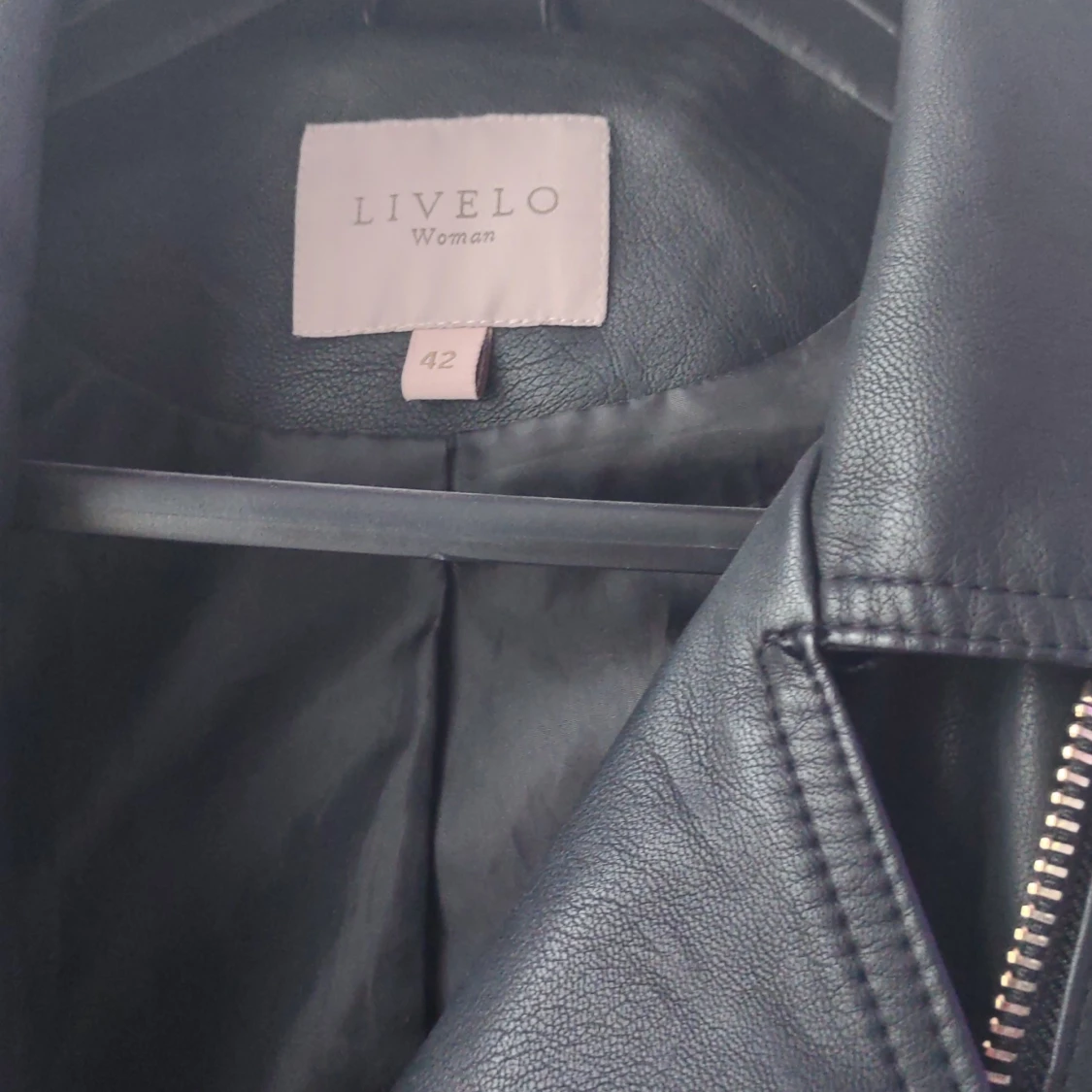 Livelo skinnjacka storlek 42 - 91