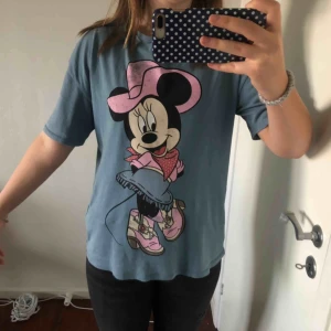 - En t-shirt ifrån zara köpt för 169kr🌟