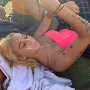  - as gulligt neon linne, använt 1-2 gåmger 