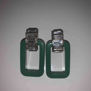  - Kan mötas i TC om ni är intresserade av att köpa annars står kunden för frakten 