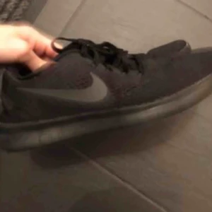  - Free run svart nike