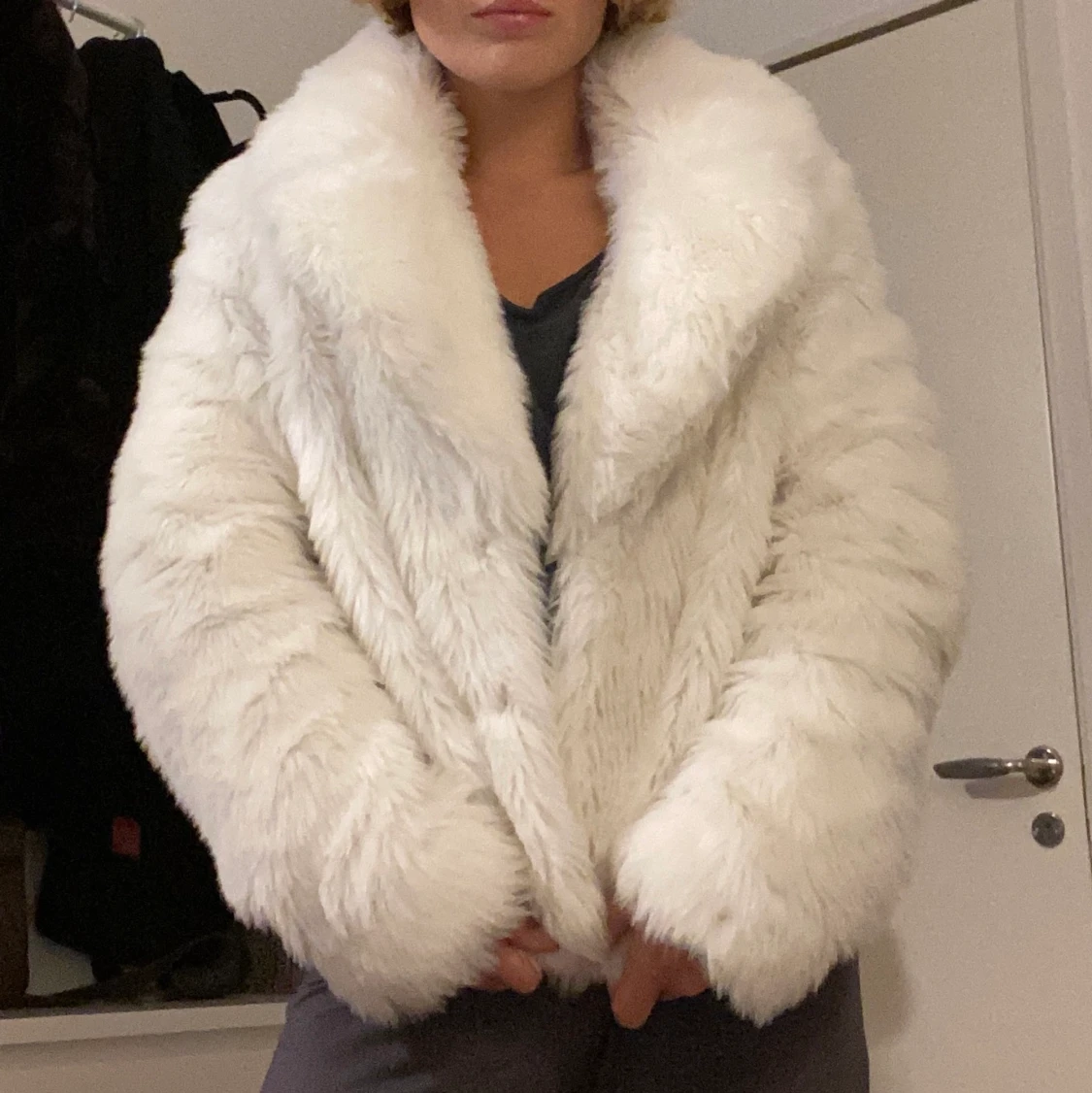 Vit faux fur 