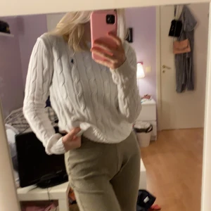 Ralph Lauren tröja - Vit jätteskön Ralph Lauren tröja i nyskick! 