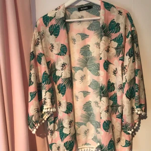 Kofta från missguided - Använd men i fint skick, inget slitage