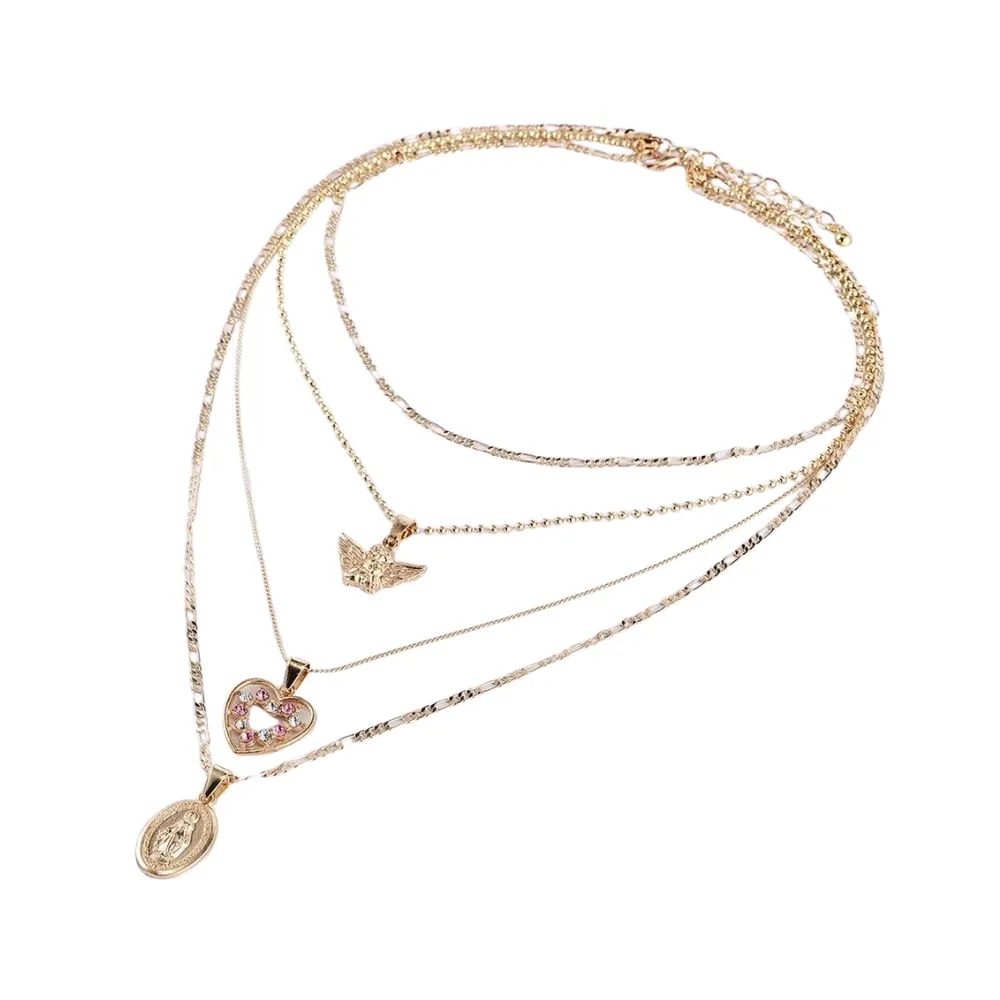  En vacker layers Necklace är ett måste i varje smyckeskrin 😍🥺. Accessoarer.