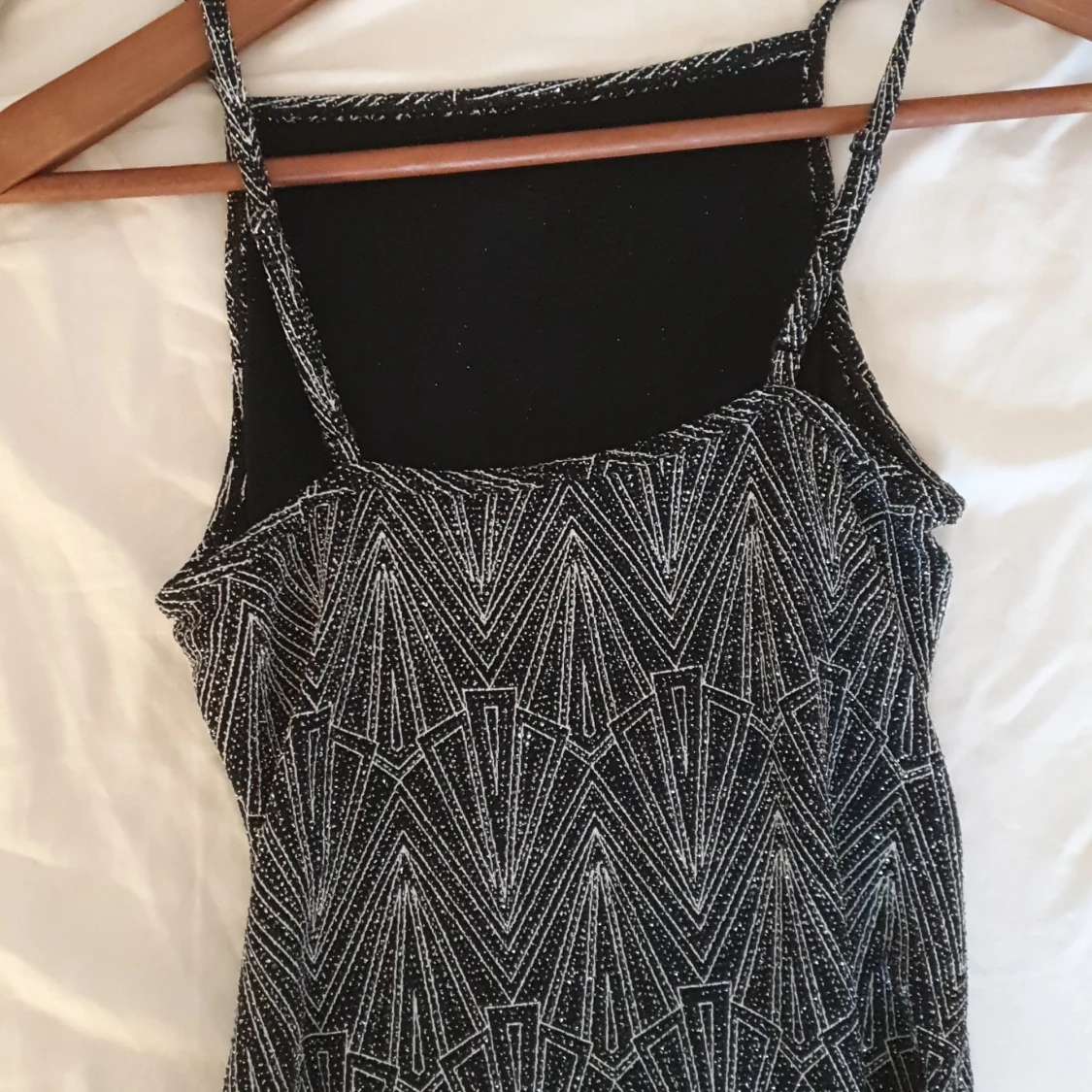 Glittrig body storlek s - 90