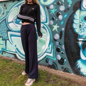 Other stories pants - Mörkblåa byxor från ”other stories”  150kr🔥 Strl S Långa ben, perfekt för giraffer🦒 köpare står för frakt📦