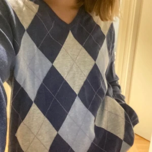 Rutig tröja - Rutig stickad tröja, känns som storlek M. 