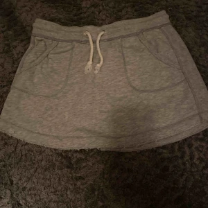  - En soc kjol väldig fin och skön pris kan diskuteras🌸