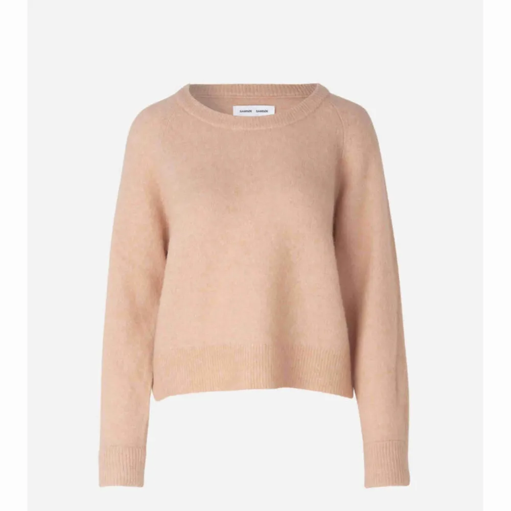 Säljer min rosa Samsøe tröja som är såsåså fin!! Den är ordinarie en storlek S men krympte i tvätten så skulle säga att den är en XXS/XS nu. Säljer för att den nu är för liten:(( frakt tillkommer. Stickat.