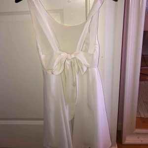  - Fin klänning  Aldrig använd