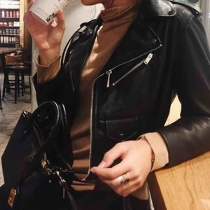  - oversize bikerjacka, använd 3-4 gånger annars som ny! 