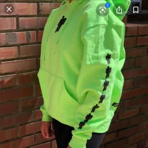  - Cool Billie Eilish hoodie som inte finns att köpa längre, fint skick!🥰