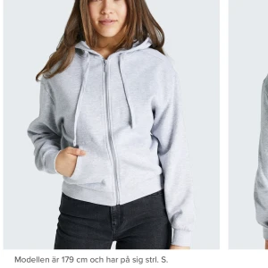 kofta från cubus  - grå kofta/luvtröja med dragkedja/zip hoodie, från cubus i storlek M. Knappt använd, jätte bra kvalite osv. Köpt för 300kr❤️