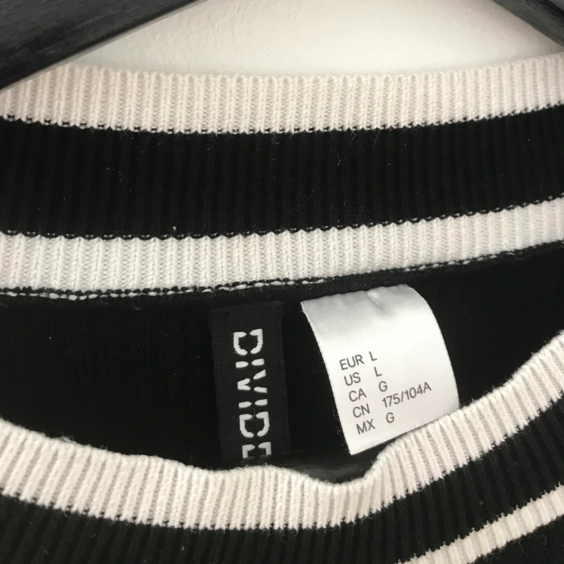 Svartvit croptop  - 91