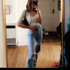  - Budgivning på dessa slut sålda mango byxor, säljer pga har ett par liknade! Galet snygga, Buda minst 10 kr mer! Använda få tal gånger 