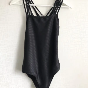 Baddräkt  - Oanvänd baddräkt!