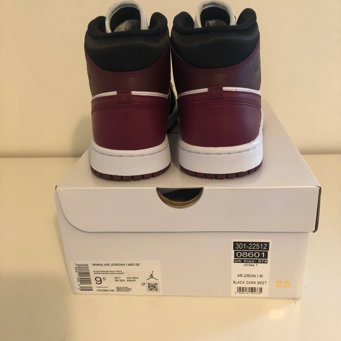 Jordan 1 Mid Beetroot  - 90