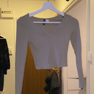 Ljus grön topp - Ljus grön topp från hm använd fåtal gång.