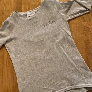 Sail racing kofta - Grå Sail Racing tröja. Frakten ingår i priset 