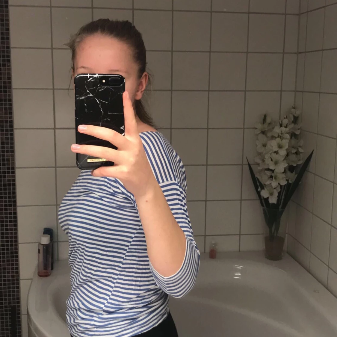 Blå-vit randig tröja - 90