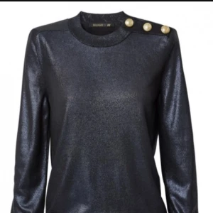  - Balmain x H&M tröja, användes 1 gång, tyvärr gör stora mig. Skickas ej.