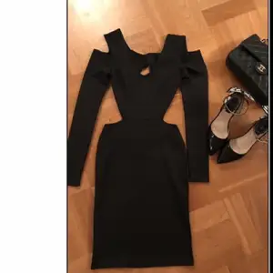 Sexy black dress Stl. Xs men passar också till S 179 kr ingår frakt!❤️