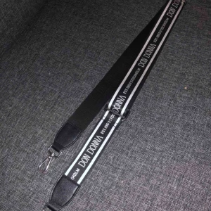  - Väsk band från don Donna. Slutsåld på hemsidan.