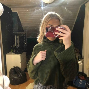  - Super skön stickad tröja, sticka inte alls!