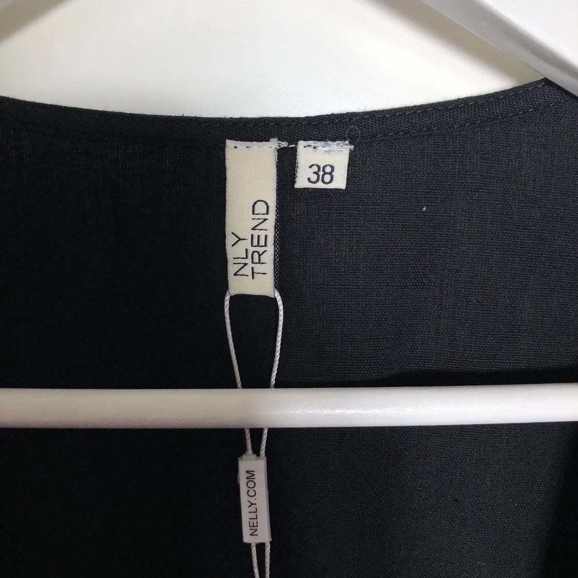 Omlott klänning med knytning i midjan - 90